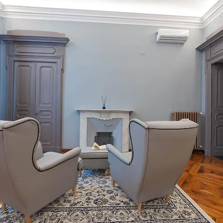 Semesterbostad Porta Susa *